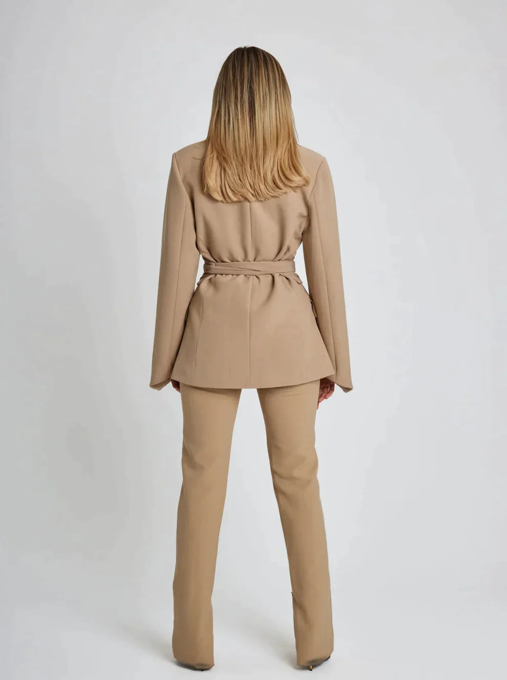 Cloé | Stijlvolle, Getailleerde Blazer met Tailleband