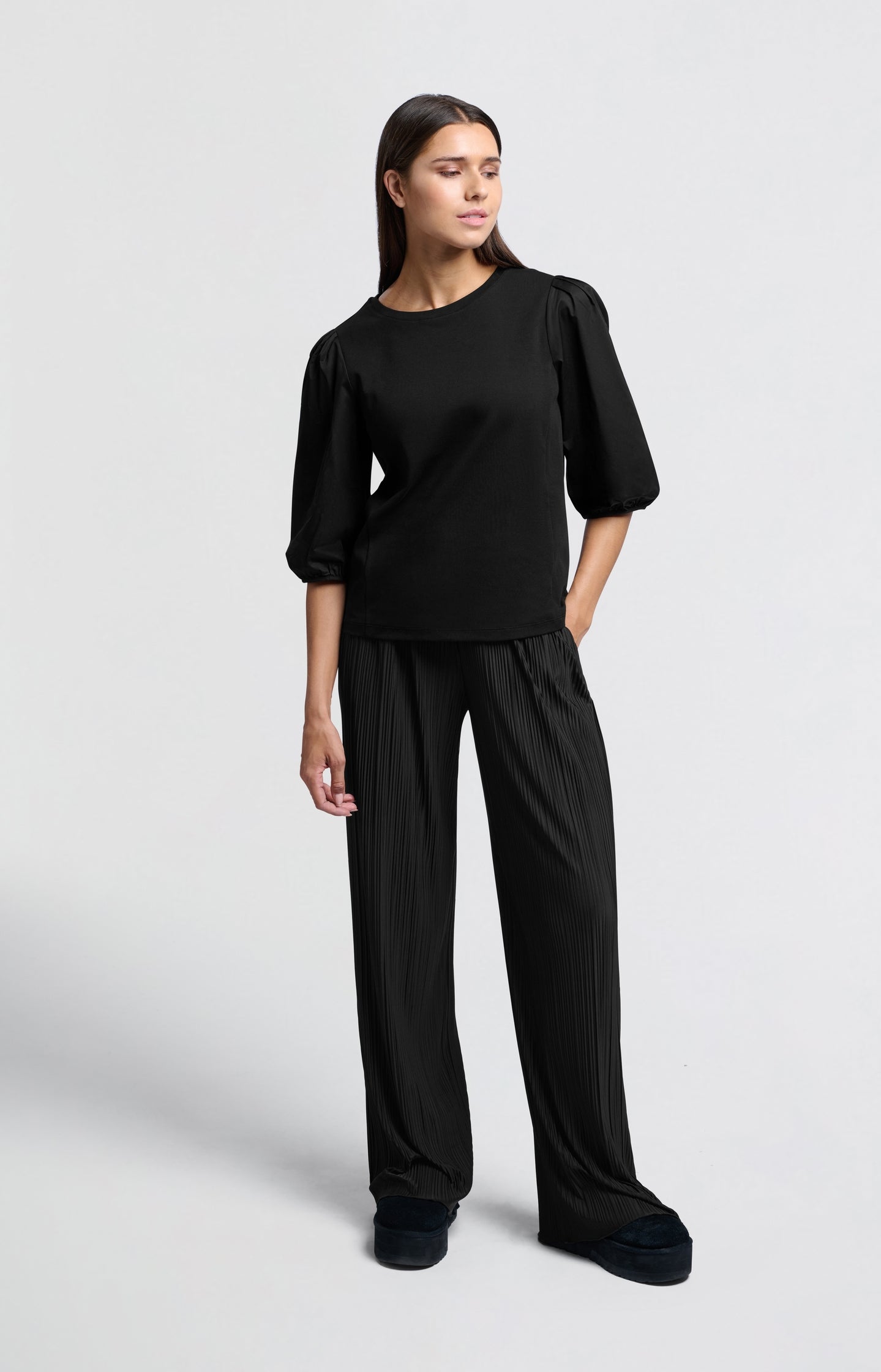 Elena – Elegante Plooibroek met Elastische Tailleband