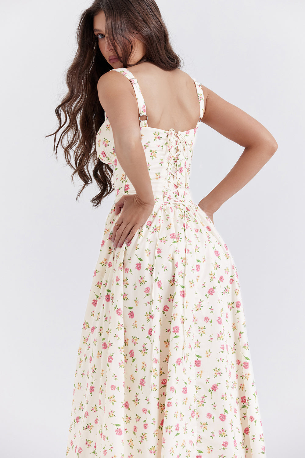 iNDY - Stijlvolle bloemen midi zomerjurk